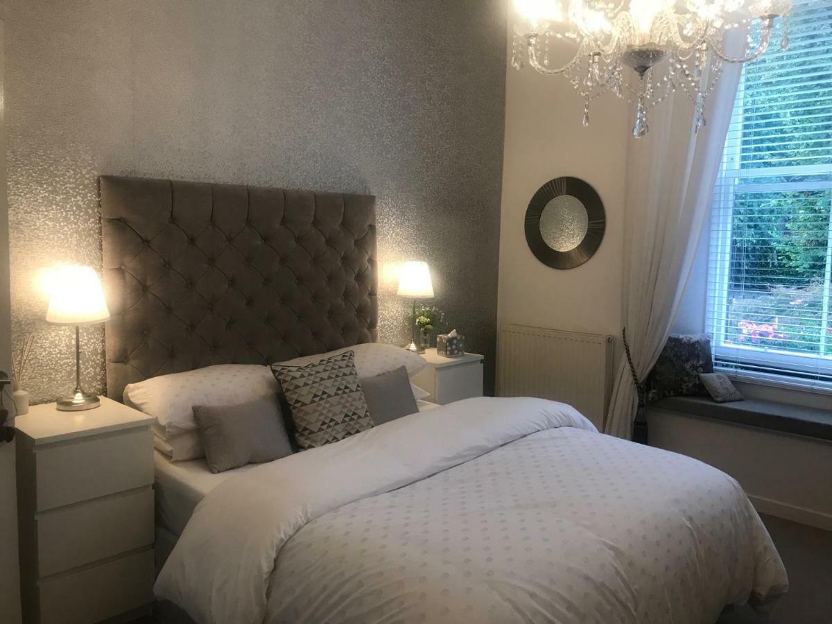 The Apartment 9 Comely Park Dunfermline Bagian luar foto